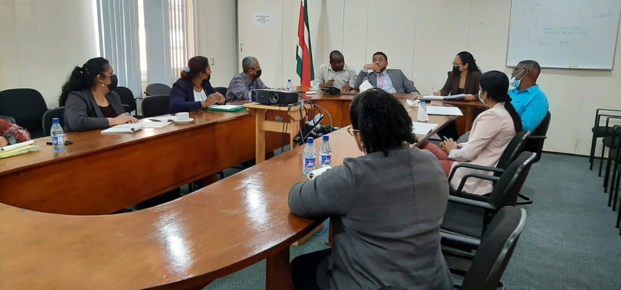 Directie STVS bespreekt verdere structurering en aanpak Staatszender