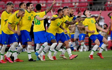 Brazilië bereikt olympische finale na strafschoppen ten koste van Mexico