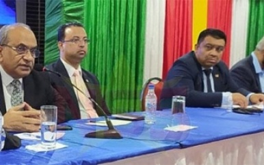 Minister Sewdien: Guyanezen kunnen vissen via staatsbedrijf