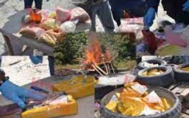 Drugsverbranding te Kraka door Narcotica Brigade