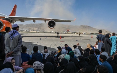 Nog eens 35 Nederlanders vertrokken uit Kaboel, toestel op weg naar Georgië