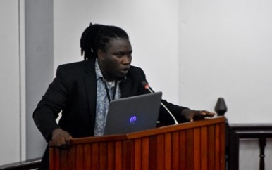 Obed Kanape: “Protesteren mag, maar presenteer oplossingsmodel”