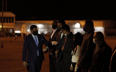 President Santokhi in de startblokken voor werkbezoek aan Mexico en Algemene Vergadering VN