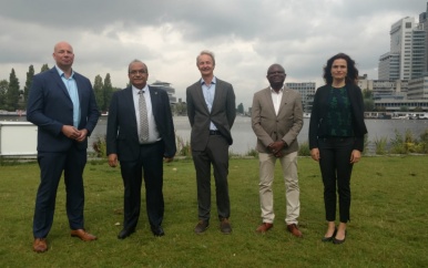 LVV-minister op bezoek bij Waterschap Nederland