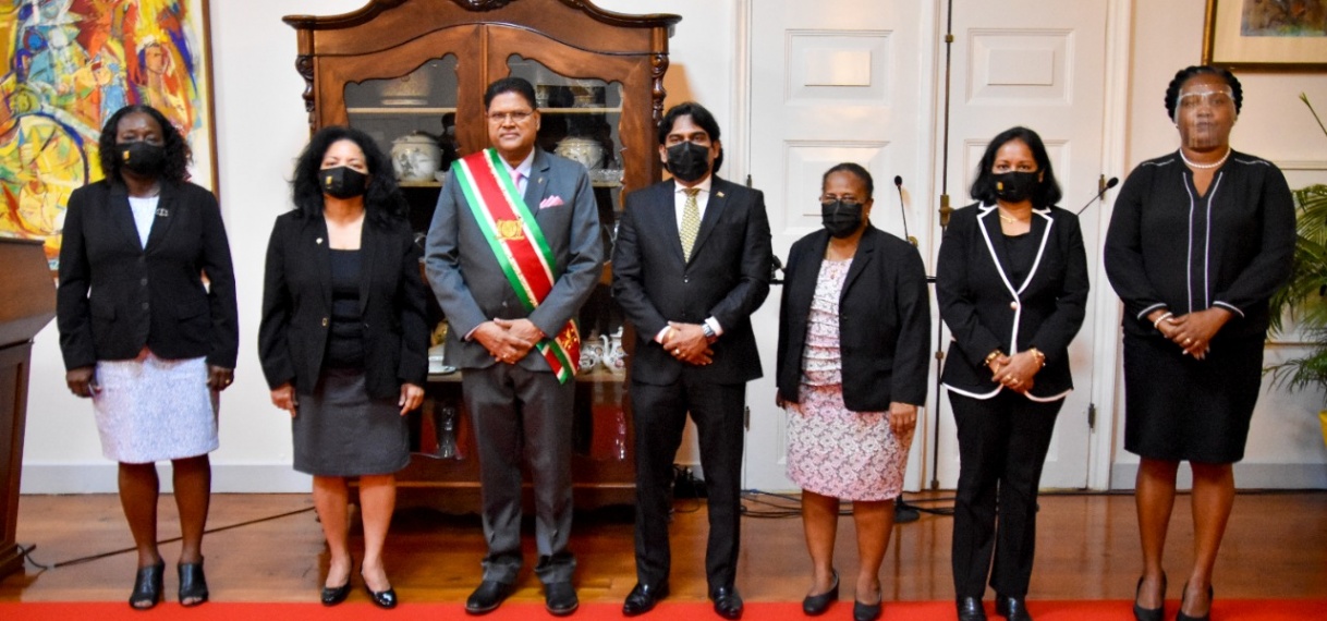 President Santokhi: Installatie tuchtcollege voor notarissen versterkt rechtstaat
