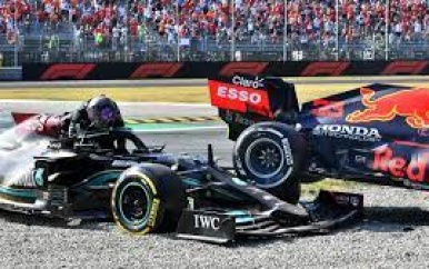 Tevreden Hamilton vindt dat straf voor Verstappen goed precedent schept