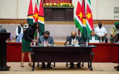 Samenwerking tussen Suriname en Guyana in volle gang