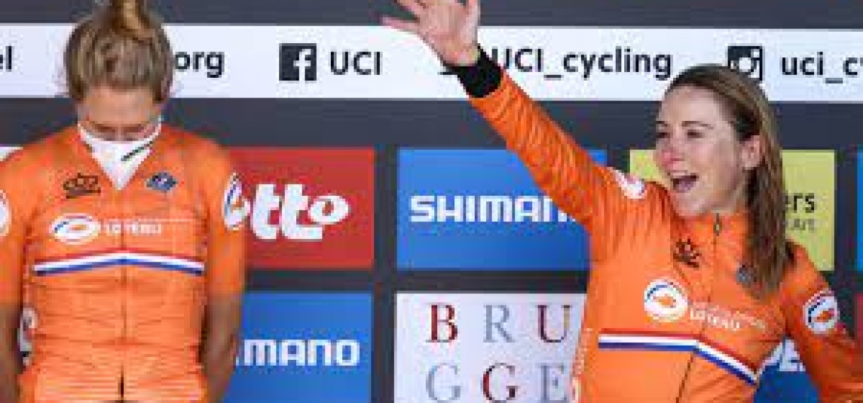 Van Vleuten gunt ‘ontzettend fijne collega’ Van Dijk wereldtitel tijdrijden