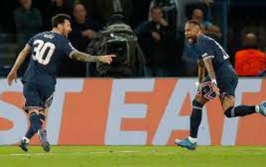 PSG mede dankzij eerste treffer Messi langs Manchester City in CL