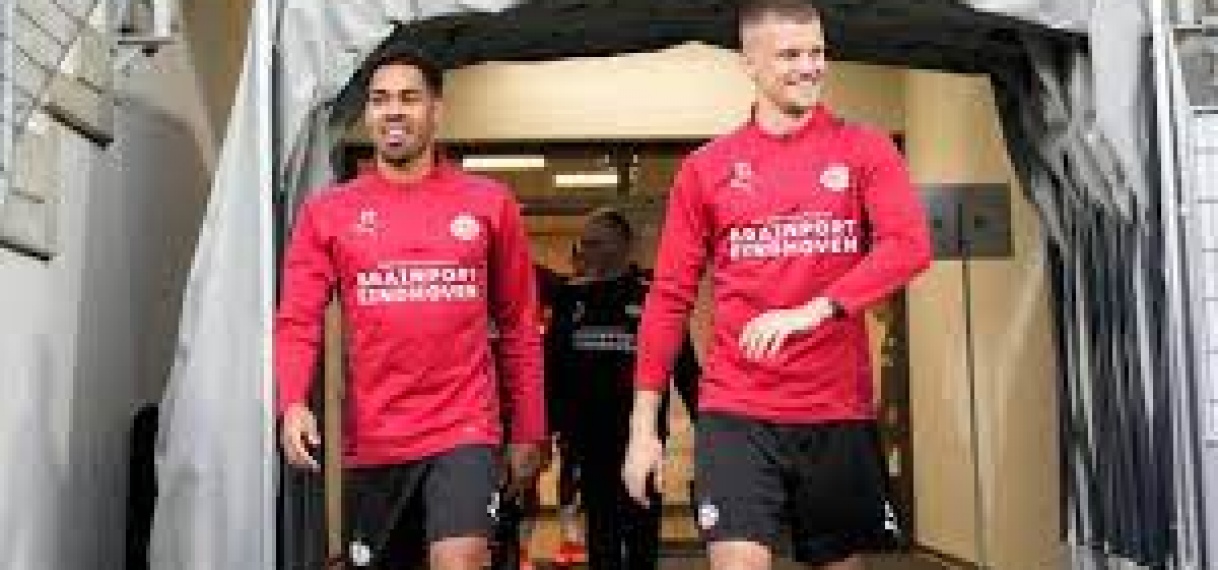 PSV begint tegen Sturm Graz in dezelfde opstelling als tegen Willem II