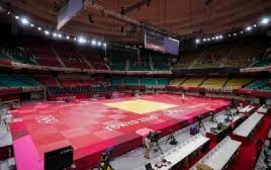 Algerijnse judoka die weigerde tegen Israëliër uit te komen tien jaar geschorst