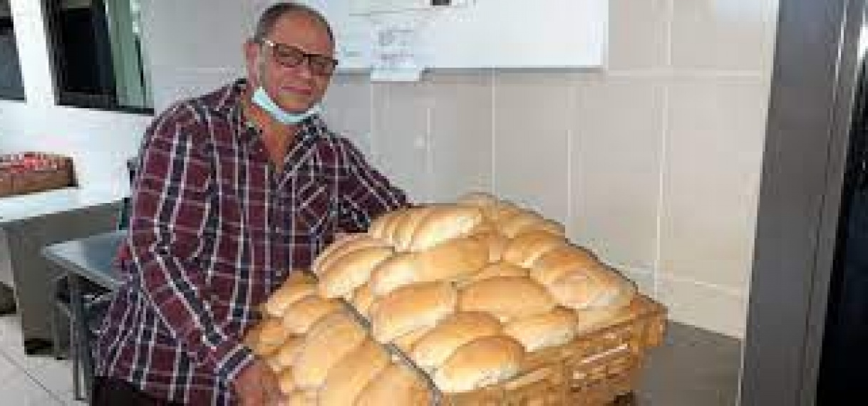 1 voor 12 stopt met kosteloos brood distribueren