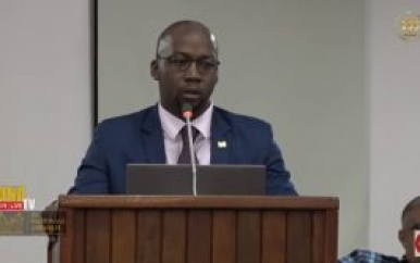 Minister Abiamofo: “Overheid heeft energiesubsidie niet 100% afgebouwd”
