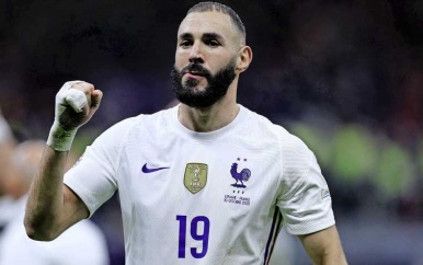 Tien maanden voorwaardelijk geëist voor Karim Benzema in ’sekstape-affaire’