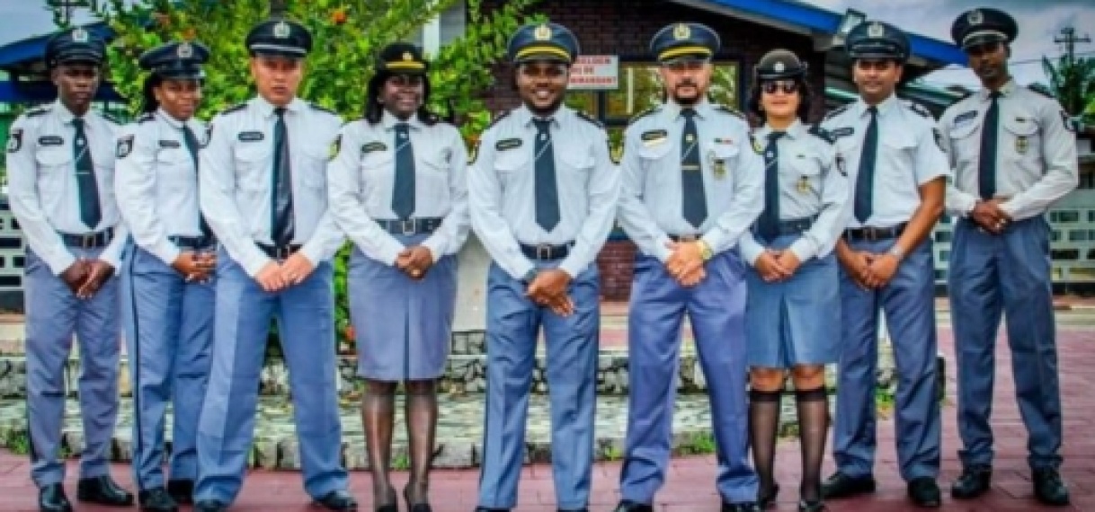 Bestuur Surinaamse Politiebond naar Nederland