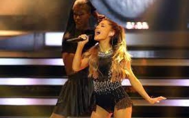 Man aangehouden voor aanslag bij concert Ariana Grande in Manchester