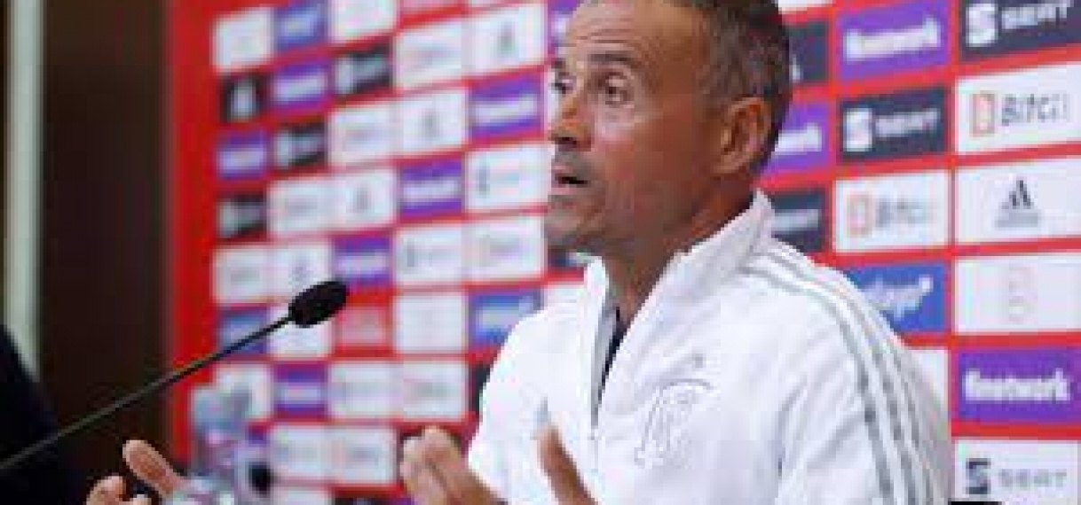 Spaanse bondscoach Enrique botst met pers voor Nations League-duel met Italië