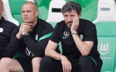 Ook Van Bommels assistent Hofland moet vertrekken bij VfL Wolfsburg