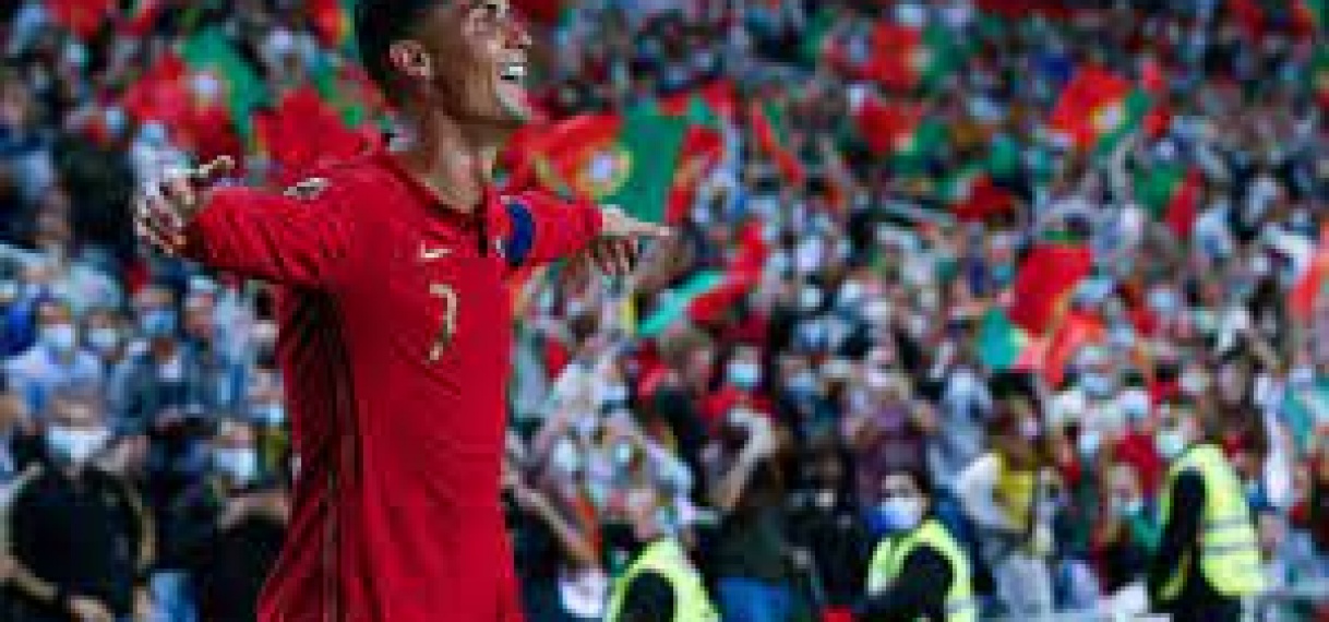 Ronaldo nadert de 800 doelpunten: ‘Zit in mijn DNA om nooit tevreden te zijn’