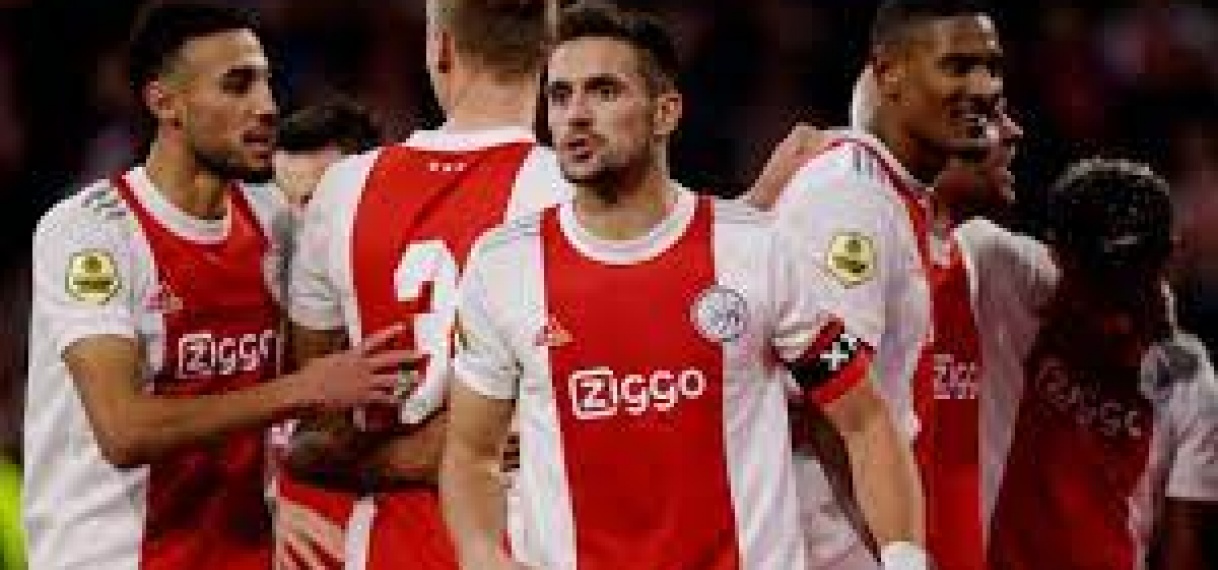 Ajax verlengt samenwerking met hoofdsponsor Ziggo tot zomer van 2025