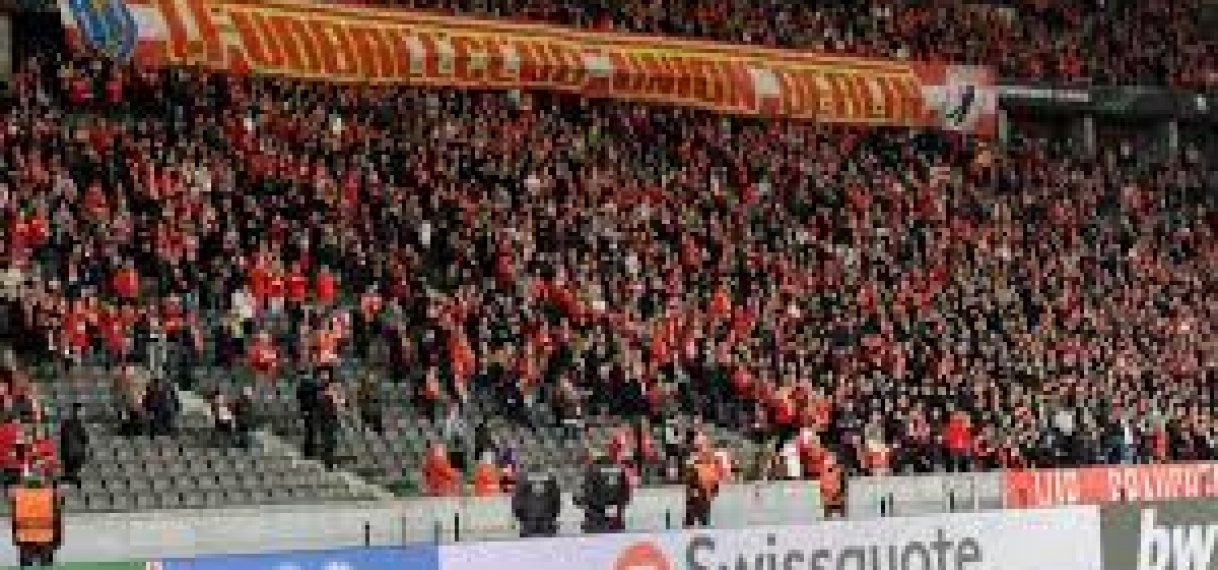 Deel Union-stadion tegen Feyenoord dicht vanwege racistische spreekkoren