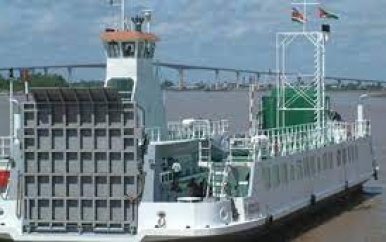 Doorbraak na 17 jaar samenwerking Suriname en Guyana bij Canawaima ferry service