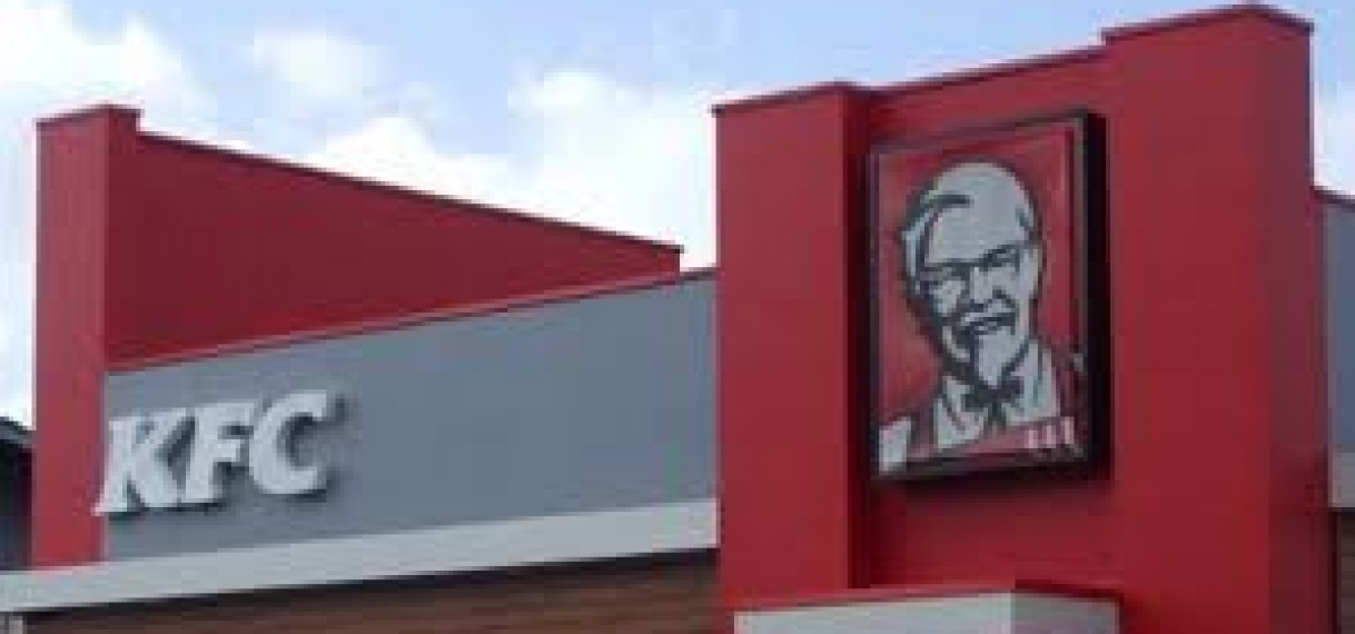 SRD 75.000 buitgemaakt bij roofoverval op KFC