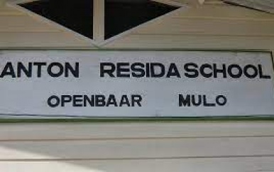 Eerste vaccinatiecluster gestart op Anton Residaschool