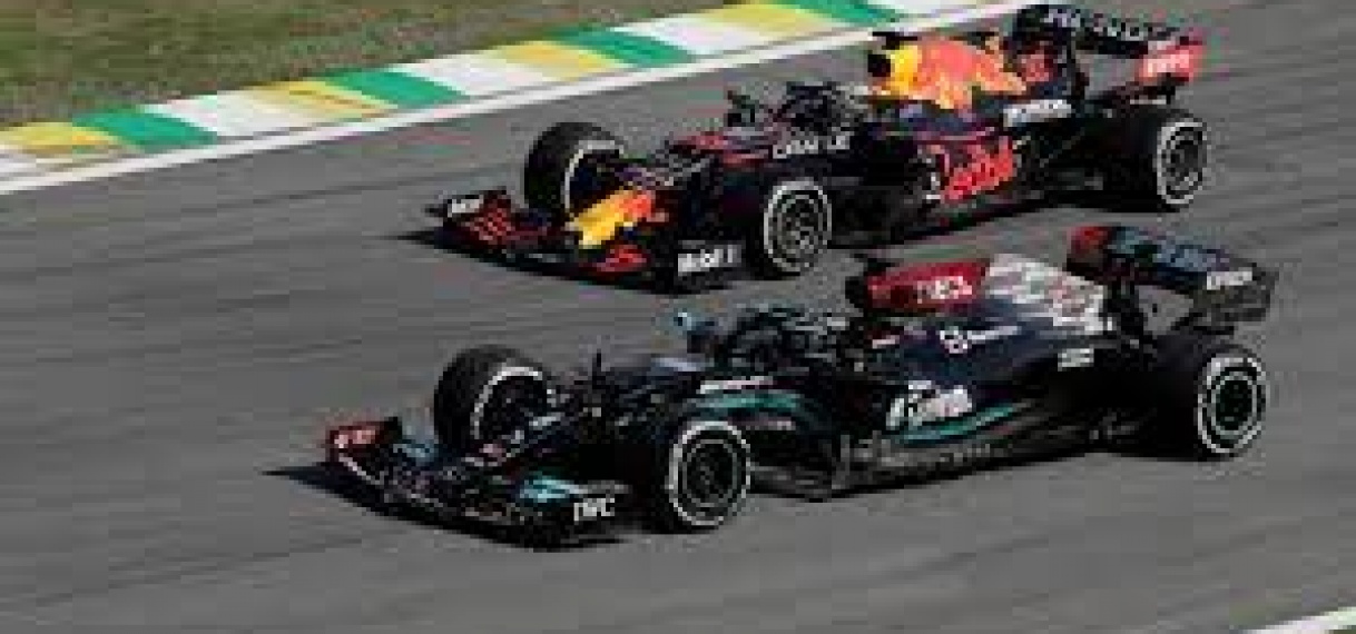 FIA kijkt donderdag naar bezwaar Mercedes rond duel Verstappen en Hamilton