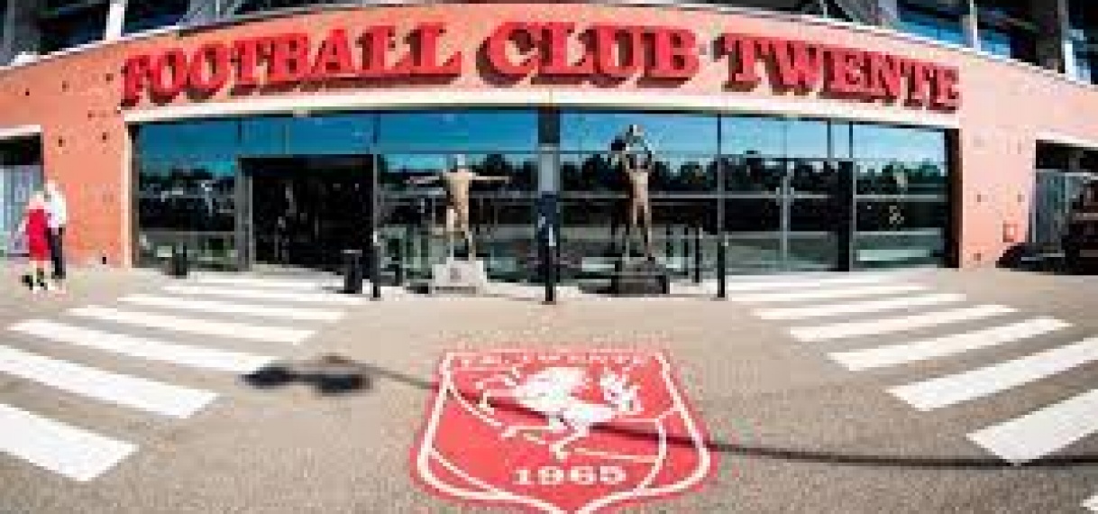Algemeen directeur al na 4,5 maand weg bij FC Twente: ‘Er is geen match’