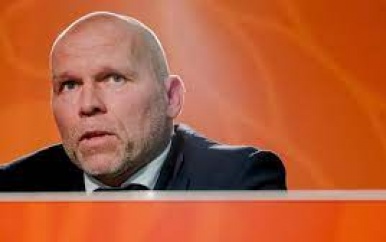 Hoogma stopt volgend jaar als directeur topvoetbal bij KNVB