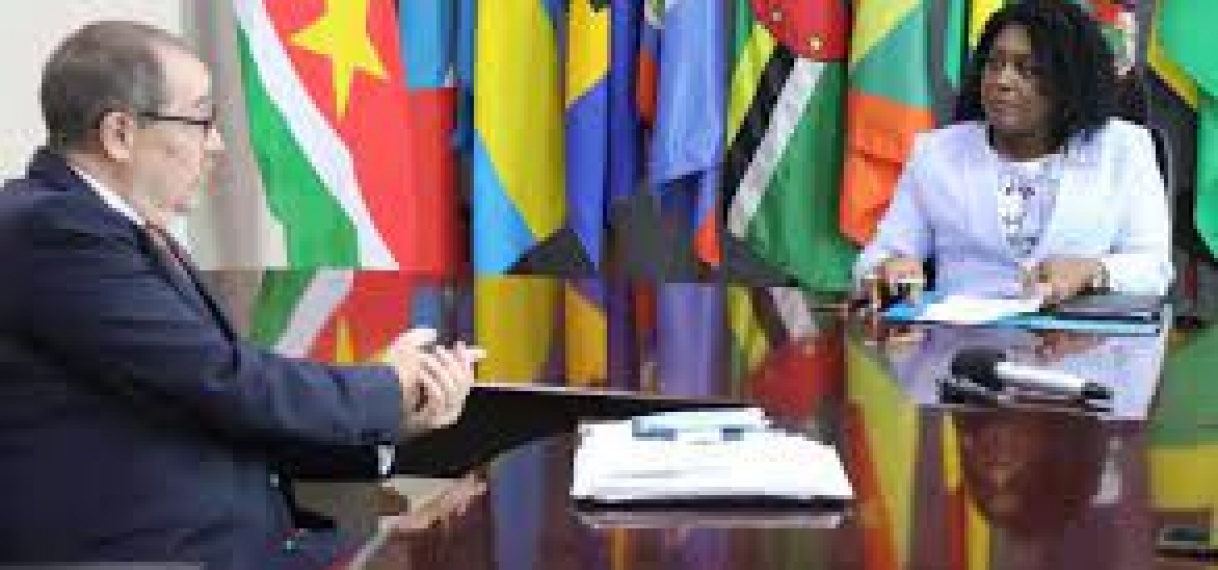 Walden en ambassadeur bespreken mogelijkheden zaken doen tussen Suriname en Canada