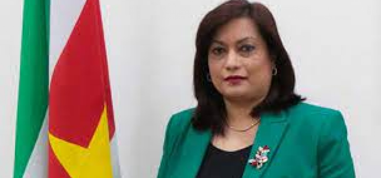 Minister Kuldipsingh:“ik tolereer geen spookambtenaren”