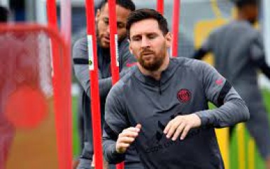 Messi mist CL-duel met RB Leipzig wegens klachten aan hamstring en knie