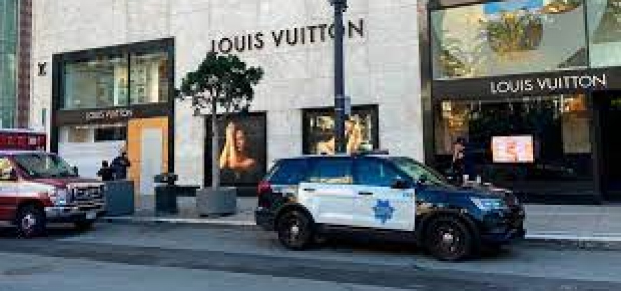 Bendes plunderen luxe warenhuis in San Francisco