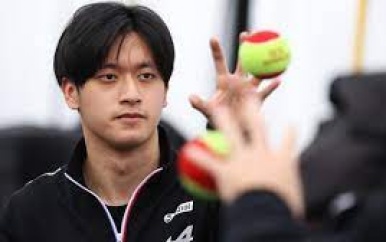 Zhou wordt eerste Chinese F1-coureur: ‘Hij kan volgend jaar best verrassen’