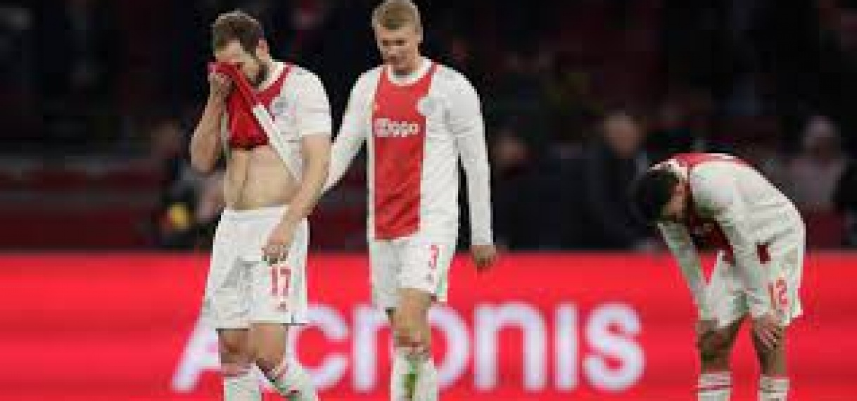 Blind vindt het ‘schandalig’ dat Ajax thuis niet wint van Go Ahead Eagles