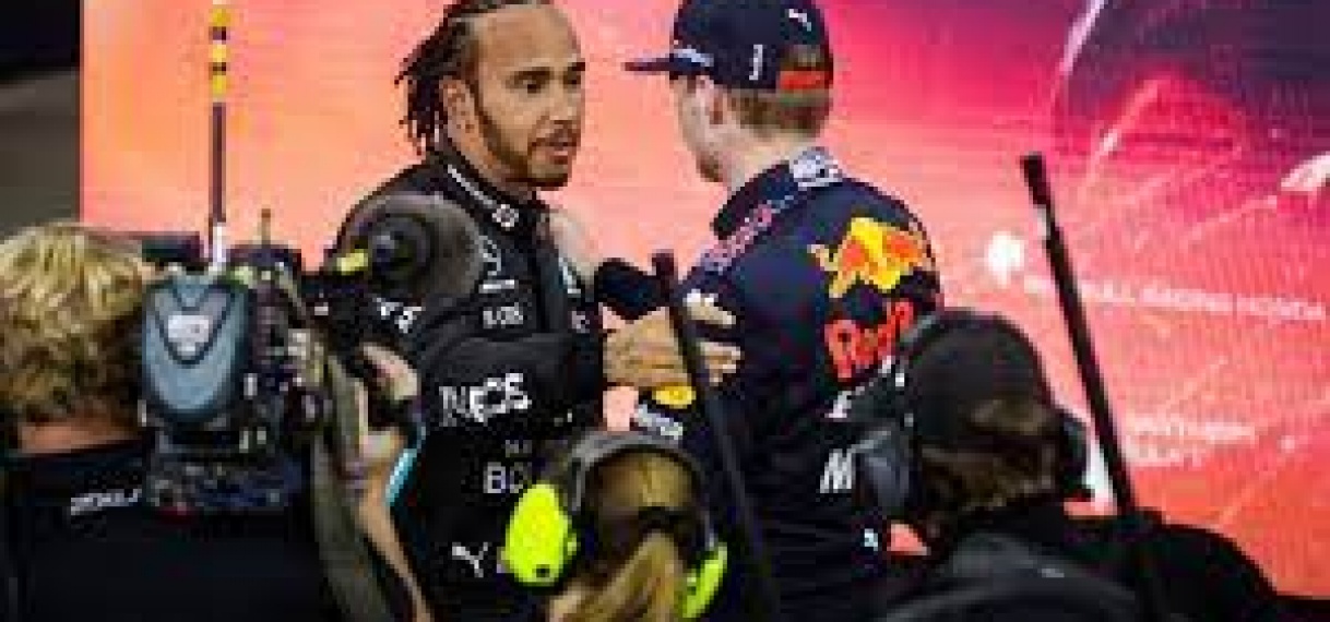 Voormalig Formule 1-baas Ecclestone denkt dat teleurgestelde Hamilton stopt