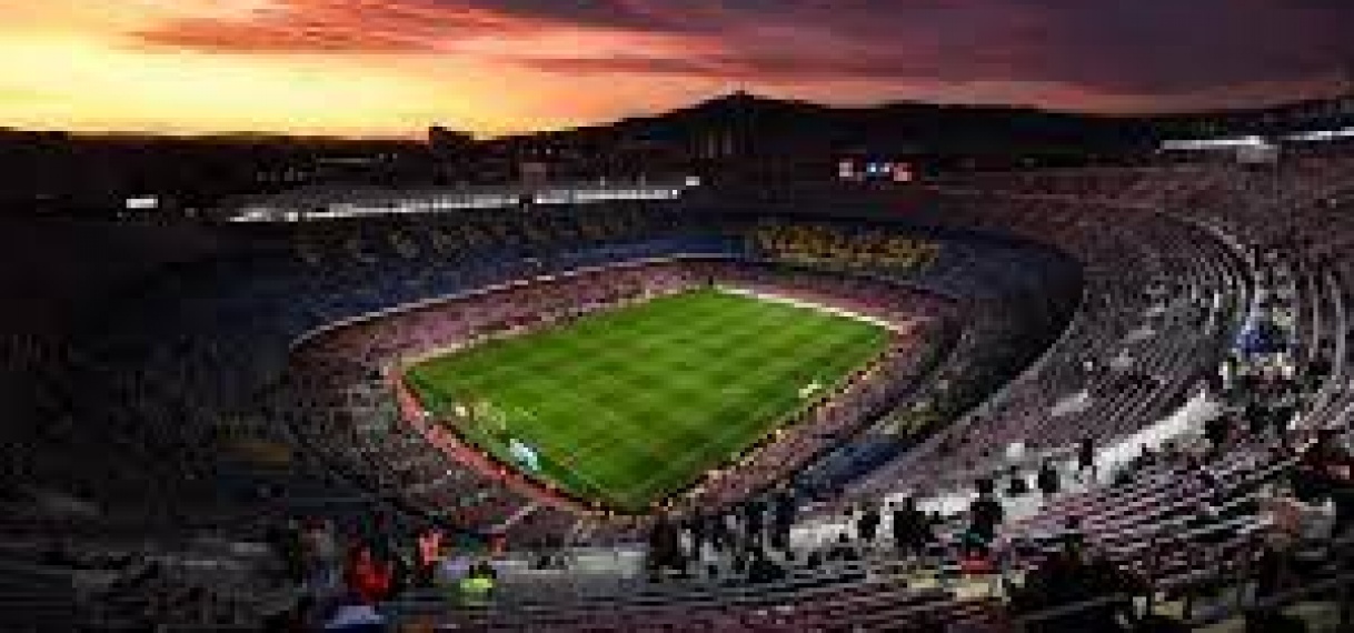 Clubleden Barcelona stemmen in met miljardenlening voor renovatie Camp Nou