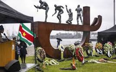 Gemeente Rotterdam biedt excuses aan voor slavernijverleden