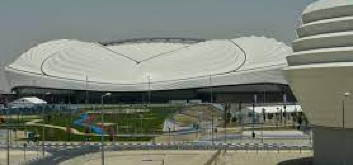 KNVB bezoekt arbeidsmigranten in Qatar: ‘Ze zien WK als deel van oplossing’
