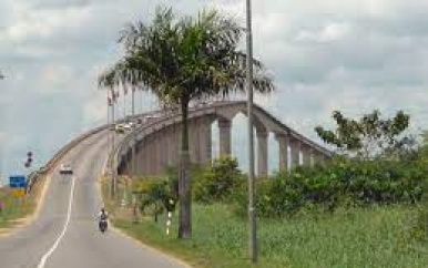 Regering bekijkt mogelijkheden voor het bouwen van nog 2 bruggen naar Commewijne