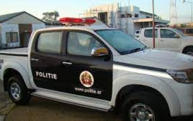 Rovers overvallen goudsmid en partner; vrouw gesmeten op de grond