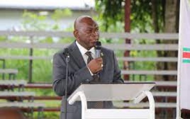 Minister Amoksi keurt hardhandige aanpak agenten af