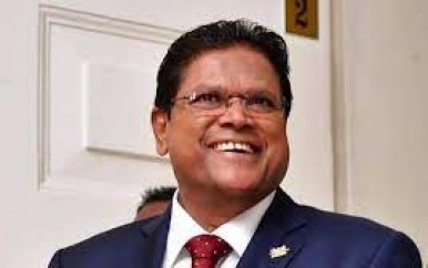 President Santokhi viert vandaag zijn 63ste verjaardag