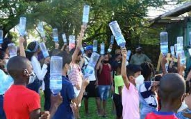 Lancering “Earth Hour Plastic Art Project”
