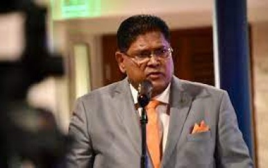 President vertrekt binnenkort naar Belize