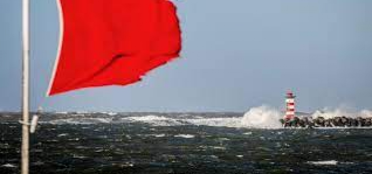 KNMI kondigt code rood af voor kustprovincies en Wadden wegens storm Eunice