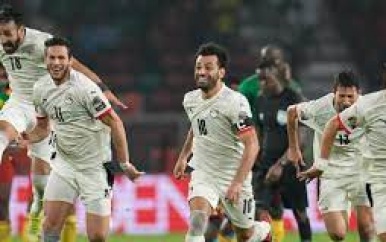 Egypte verslaat Kameroen met Onana vanaf de stip en bereikt finale Afrika Cup