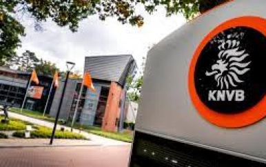 KNVB wil Oekraïense vluchtelingen opvangen op complex in Zeist